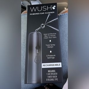 Wush powered ear cleaner